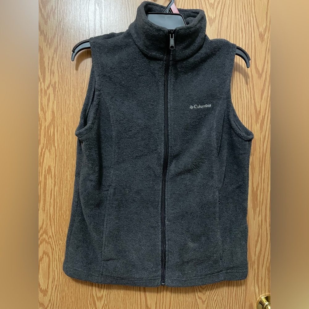 Columbia dark charcoal gray Fleece Vest